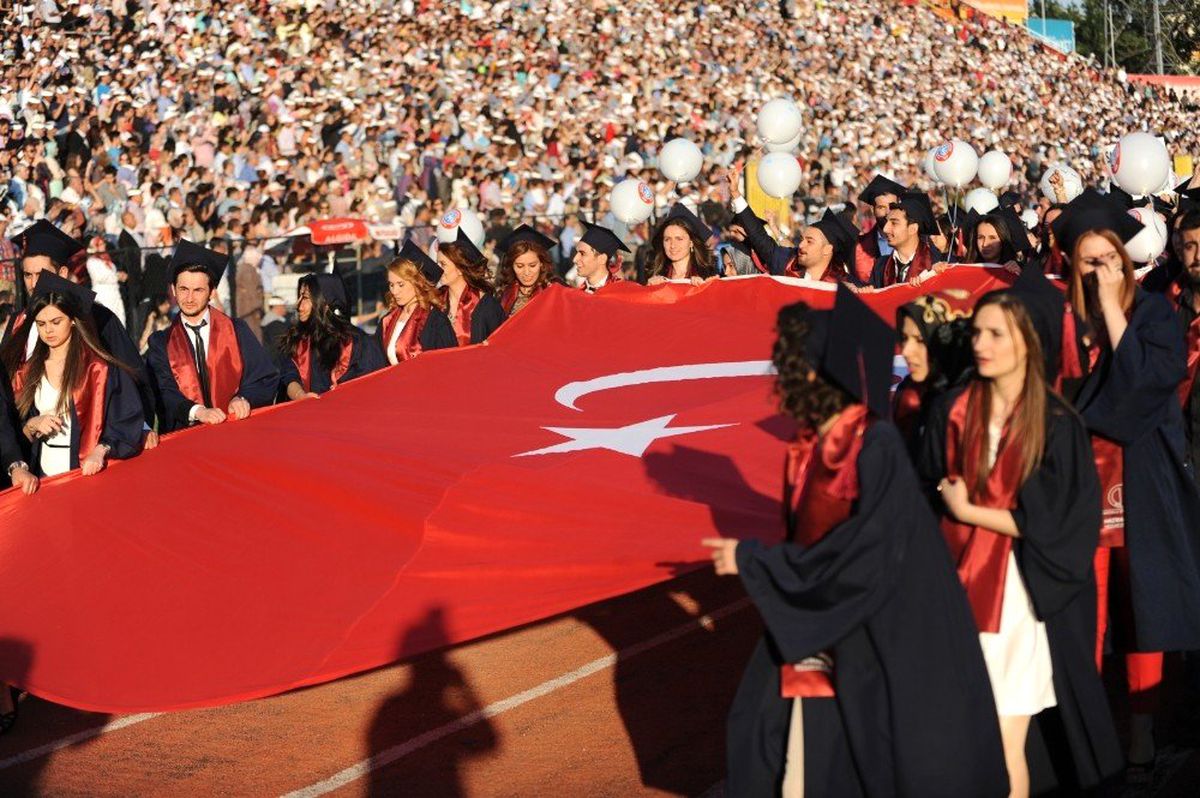 Anadolu Üniversitesinde mezuniyet heyecanı başlıyor