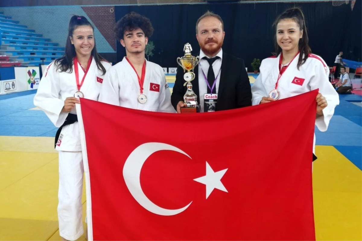 Balkan Şampiyonası\'nda Karaman\'ın gururu oldular