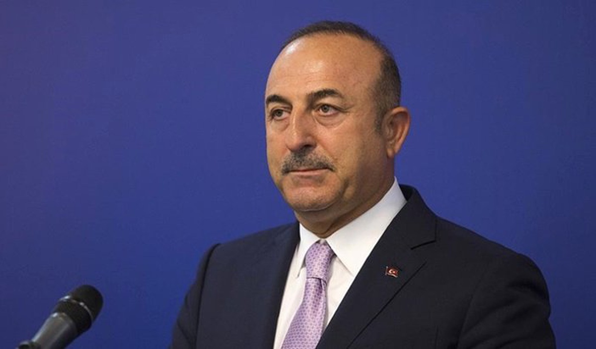 Çavuşoğlu\'ndan İzlanda\'ya \'milli takım\' telefonu 