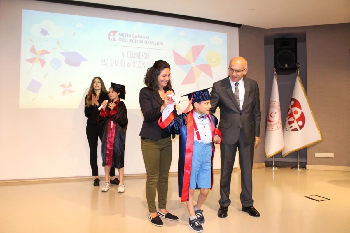 Cerebral Palsy\'li öğrenciler başarılarını yaz şenliğiyle kutladı