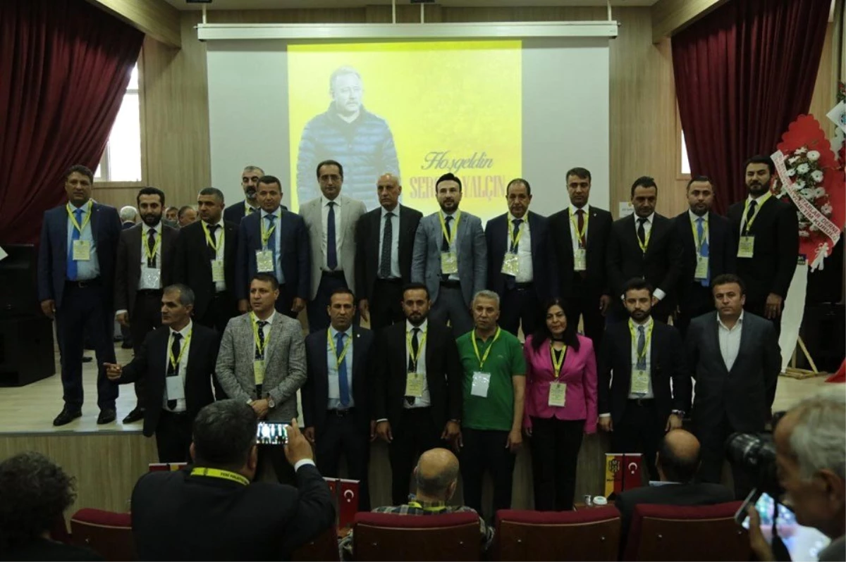 Evkur Yeni Malatyaspor\'da yönetim kolları sıvadı