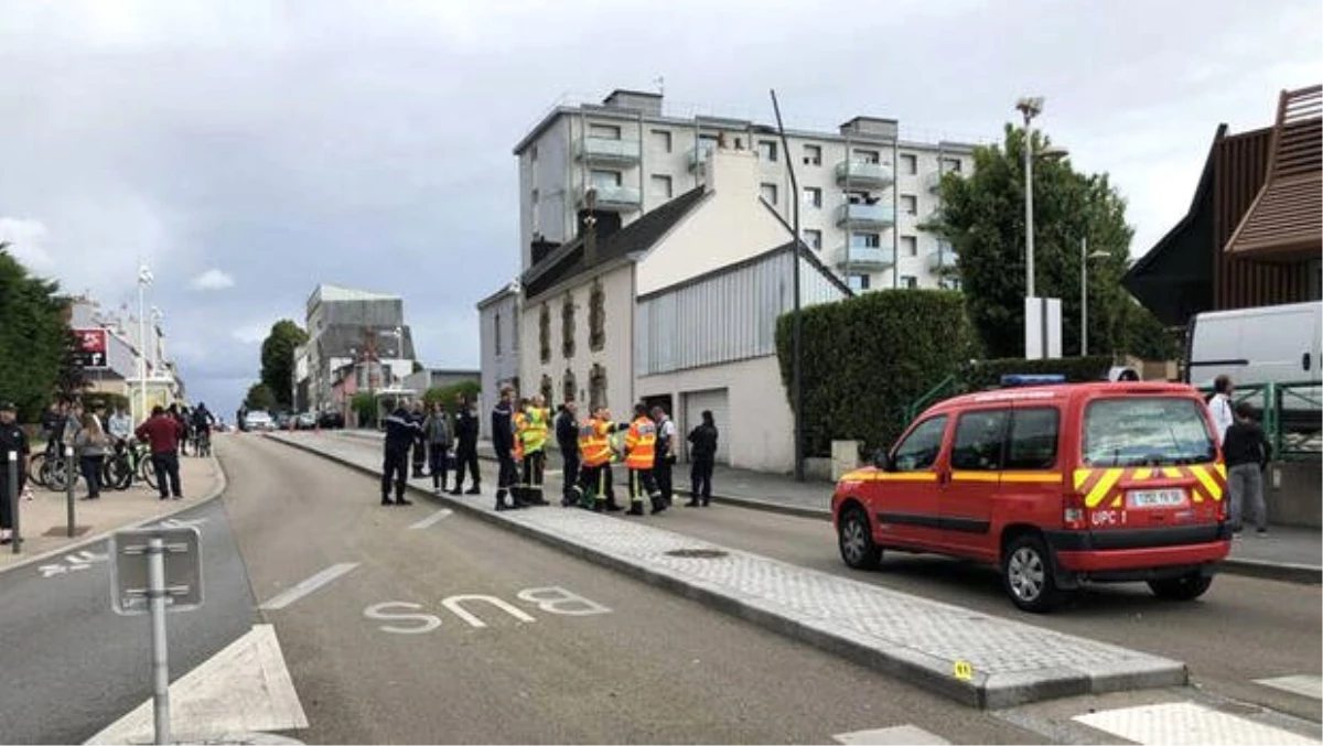 Fransa\'da ehliyetsiz sürücü 2 Türk çocuğa çarptı biri öldü diğeri yaralı