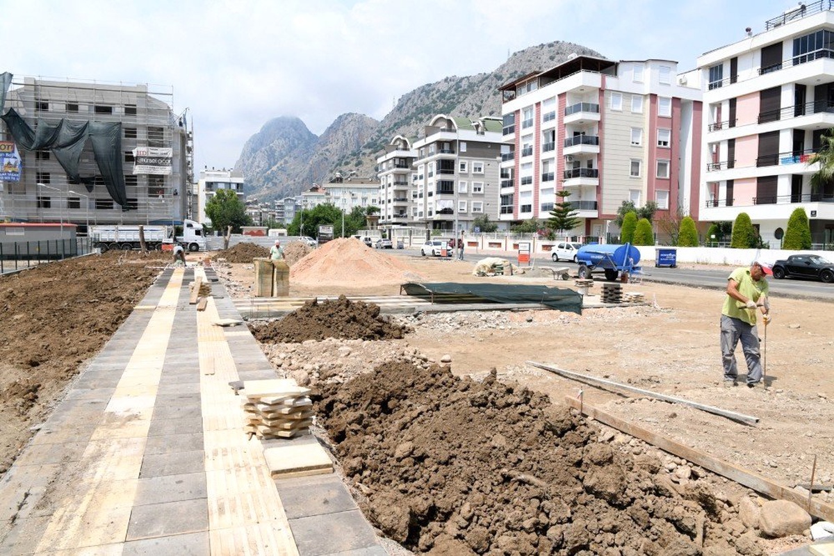 Hurma Mahallesi\'ne 17\'nci parkın startı verildi