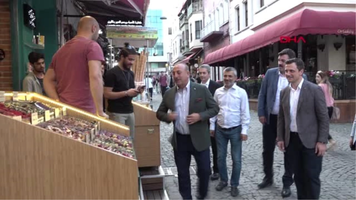 İSTANBUL- BAKAN ÇAVUŞOĞLU FATİH, BEYOĞLU VE BEŞİKTAŞ\'TA ESNAF ZİYARETİNDE BULUNDU -2