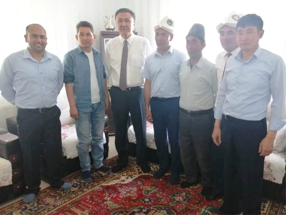 Kırgızistan Ankara Büyükelçisi Kubanyehbek Omuraliyev Erciş\'te
