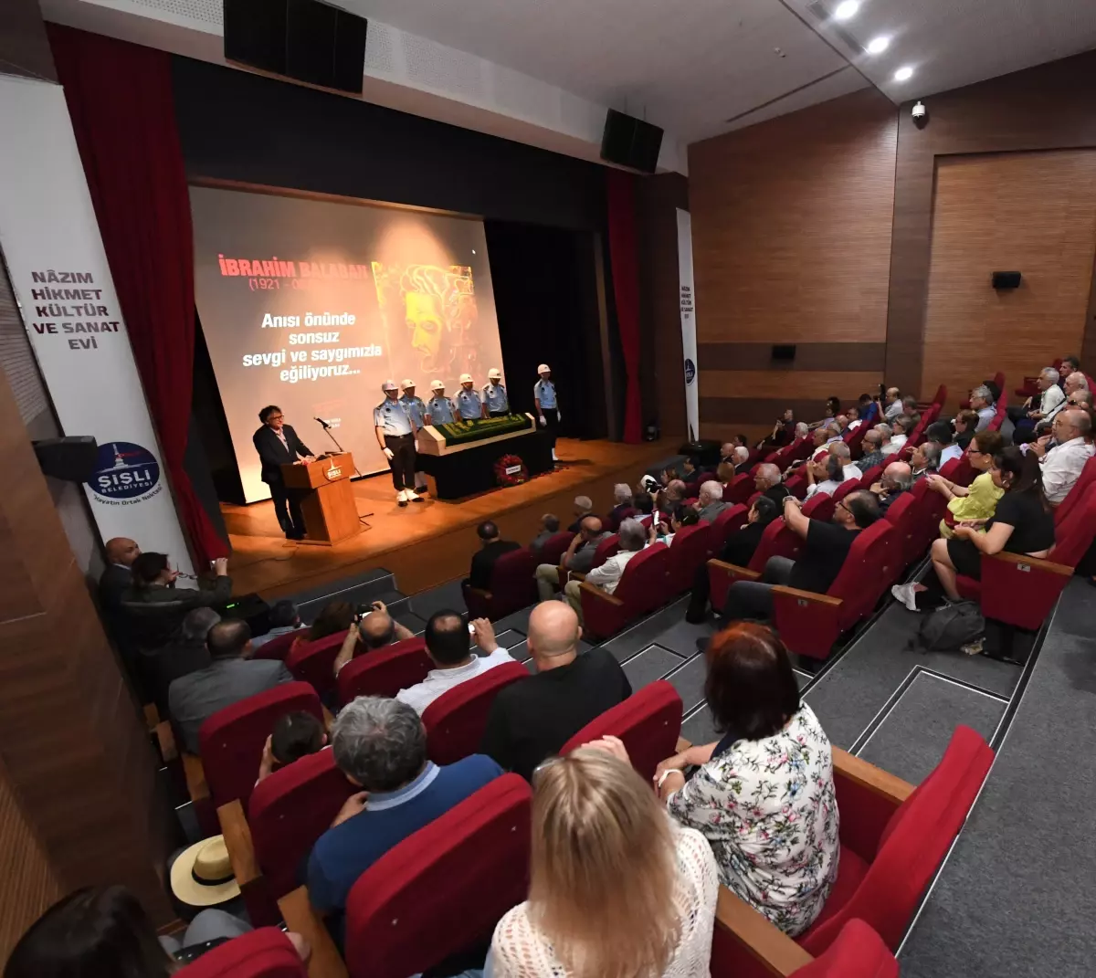 Nazım Hikmet\'in yol arkadaşı Usta Ressam İbrahim Balaban\'a veda