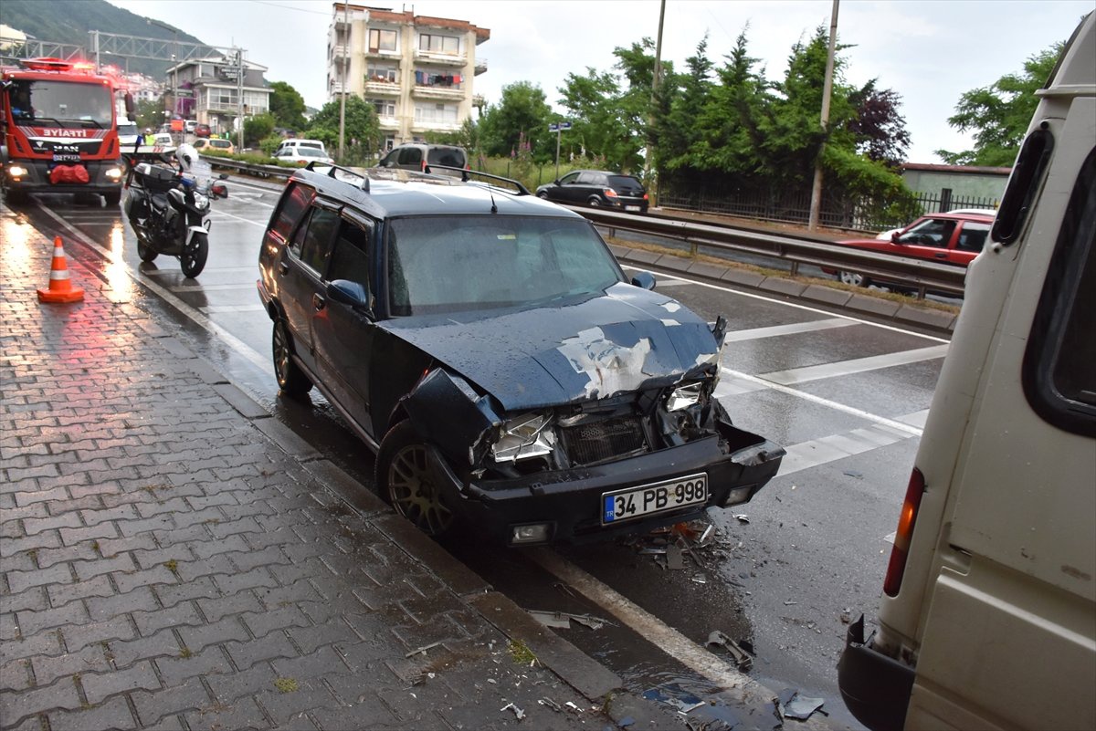 Ordu\'da zincirleme trafik kazası: 4 yaralı