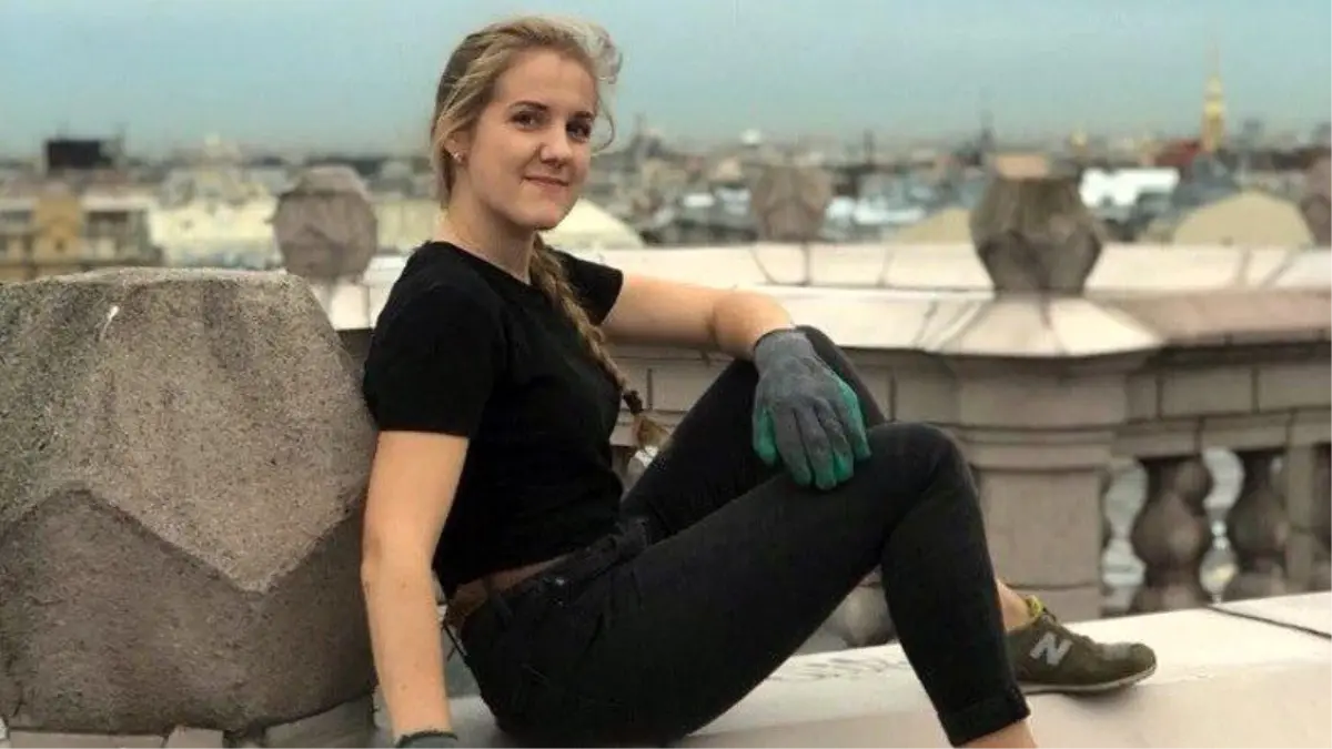 Rusya\'da Bir Instagram Fenomeni, Elektrik Akımına Kapılarak Feci Şekilde Can Verdi