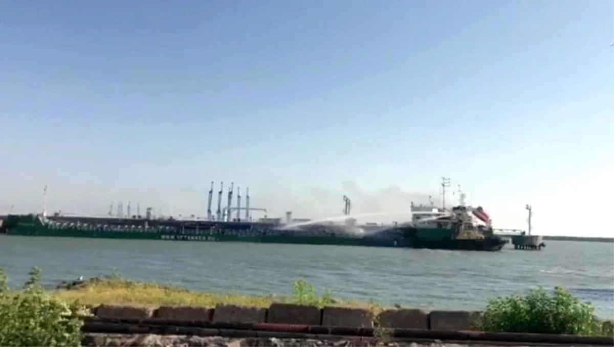 Rusya\'da tanker yangınında 3 kişi öldü