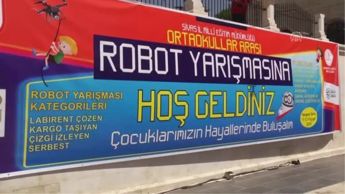 Sivas\'ta robotlar yarıştı