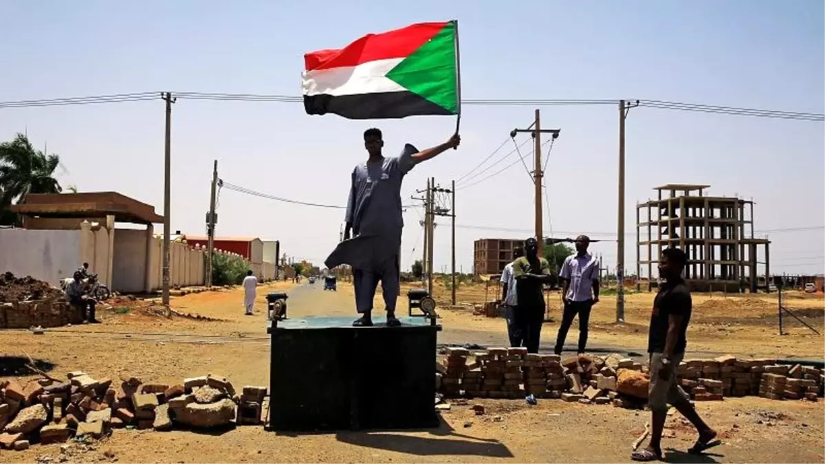 Sudan neden hala siyasi krizin pençesinden kurtulamıyor?