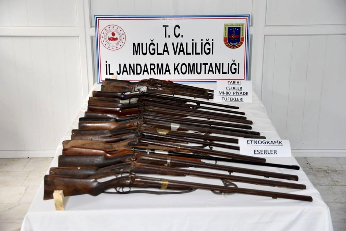 Tarihi piyade tüfekleri yakalandı