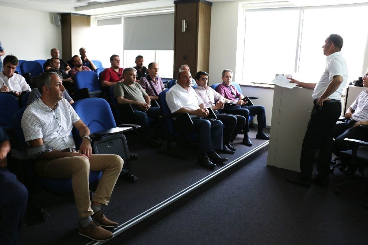 Taşınmaz Ticaret Semineri\'ne yoğun ilgi