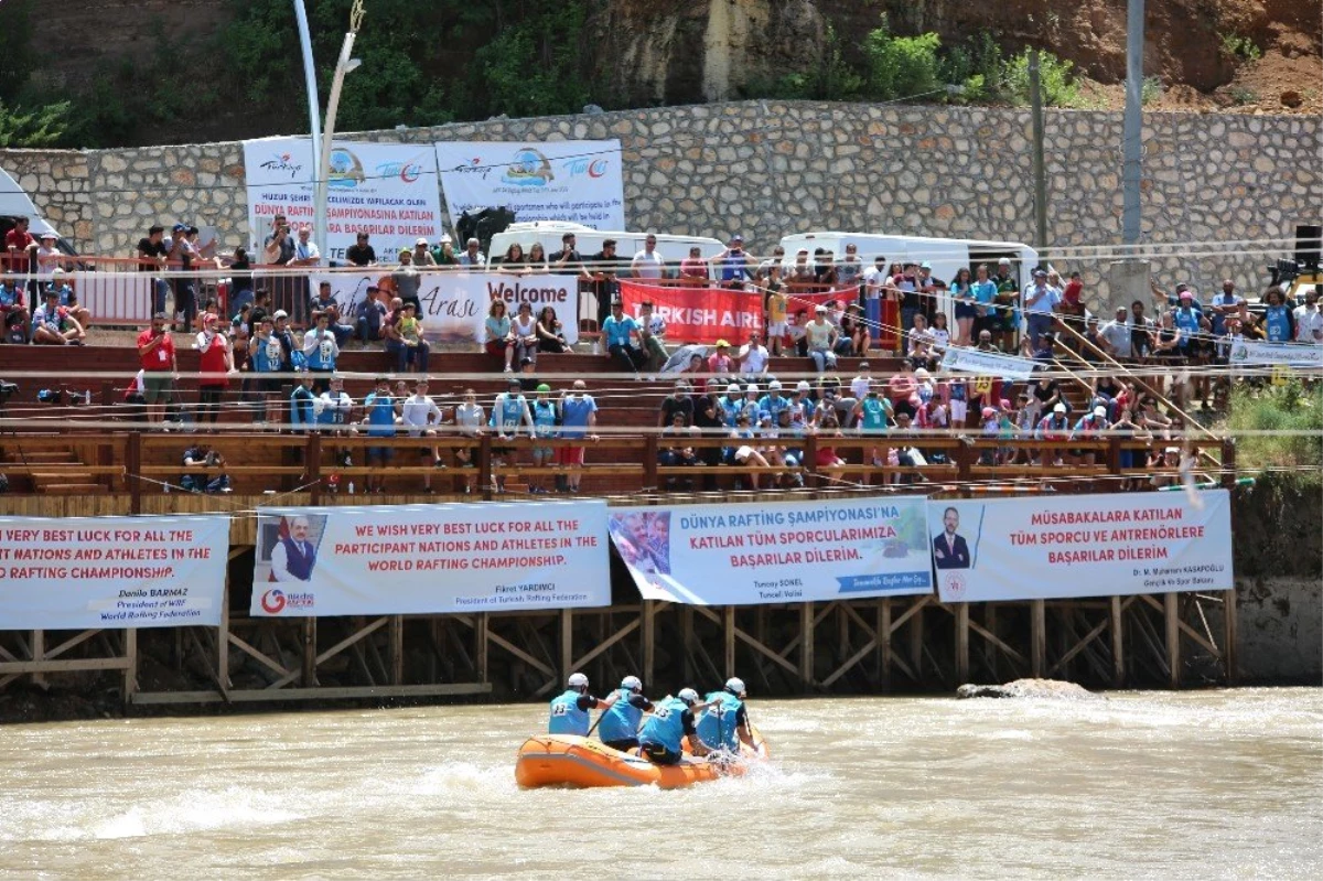 Tunceli\'de Dünya Rafting Şampiyonası heyecanı devam ediyor