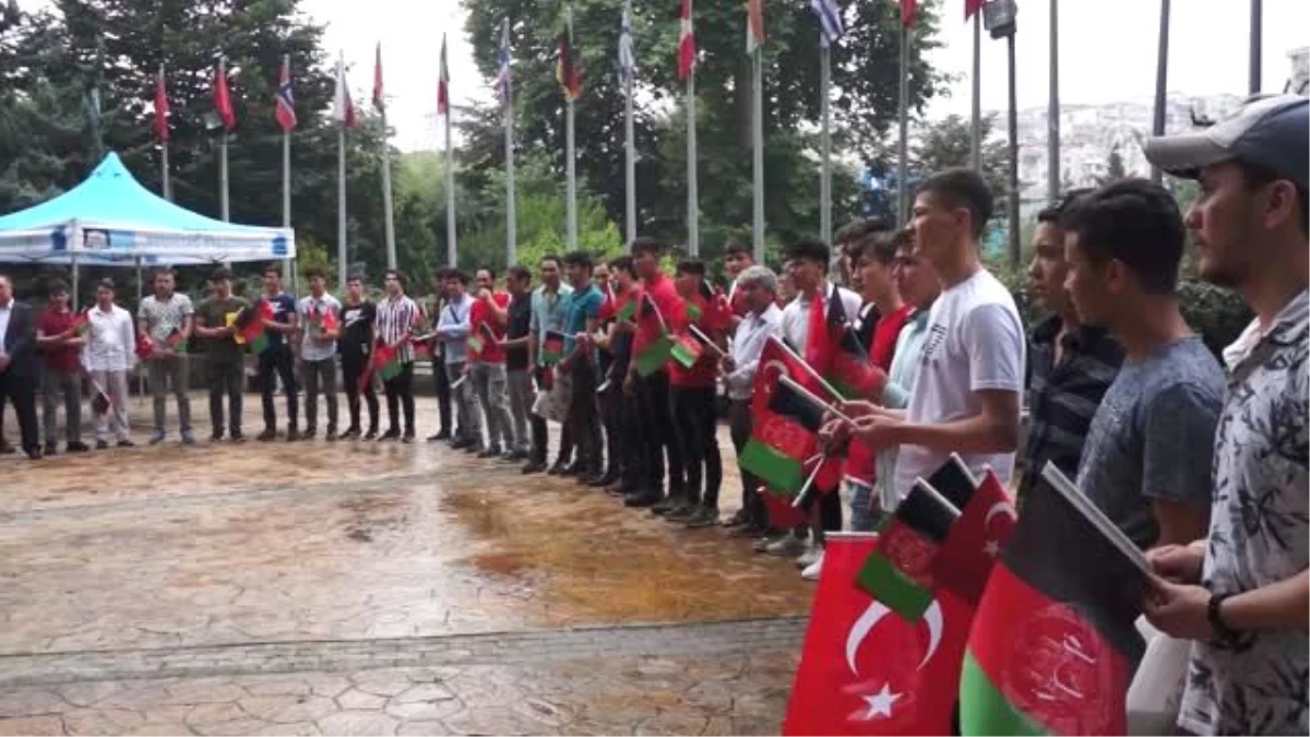 Afgan bisikletçiler Türk-Afgan dostluğu için pedalladı - İSTANBUL