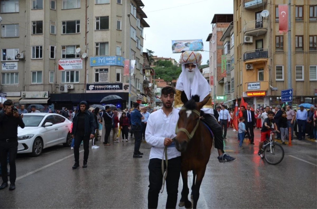 Akşemseddin dualarla İstanbul\'a uğurlandı