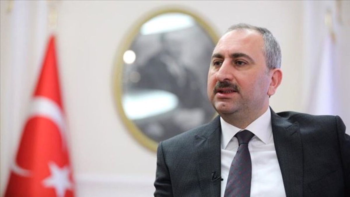 Bakan Gül: FETÖ elebaşının iadesi için yeni deliller sunduk