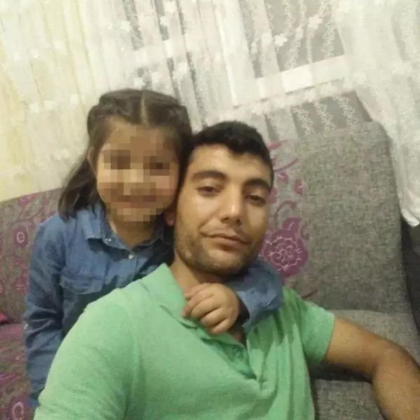 Boşanmak isteyen eşini öldürüp, intihara kalkıştı - Son Dakika
