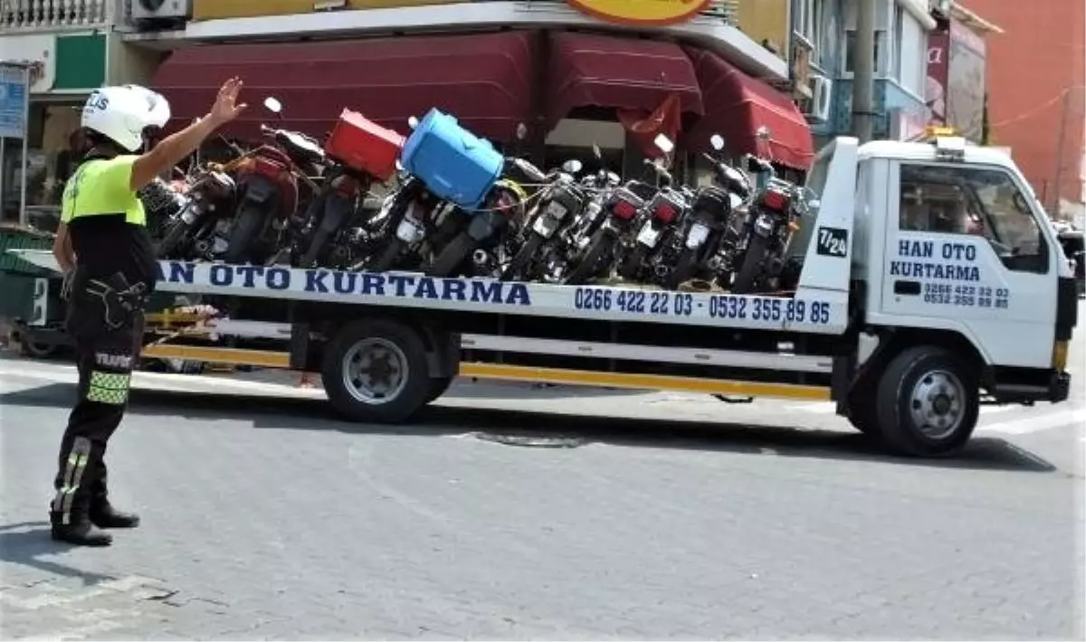 Burhaniye\'de 50 motosikletin trafiğe çıkışı yasaklandı