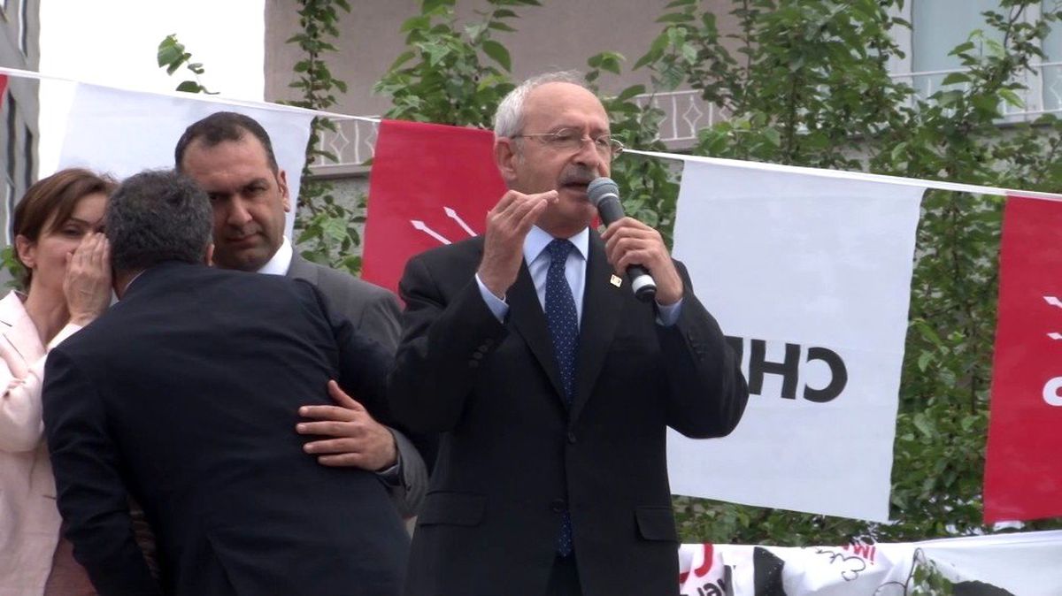 CHP Lideri Kılıçdaroğlu Kağıthane\'de halka seslendi