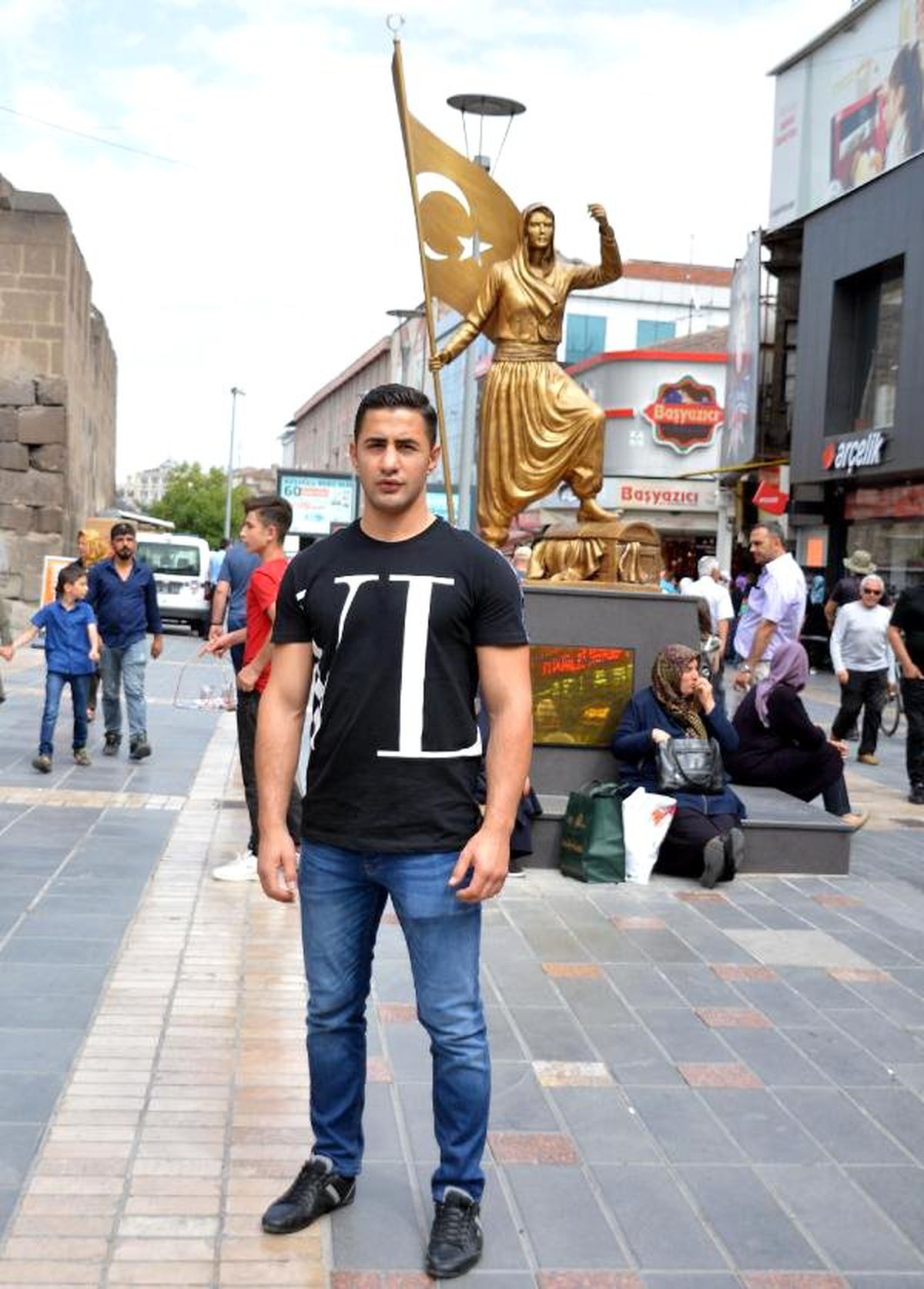 Dünya şampiyonu boksör İlhami Aydemir\'e memleket dopingi