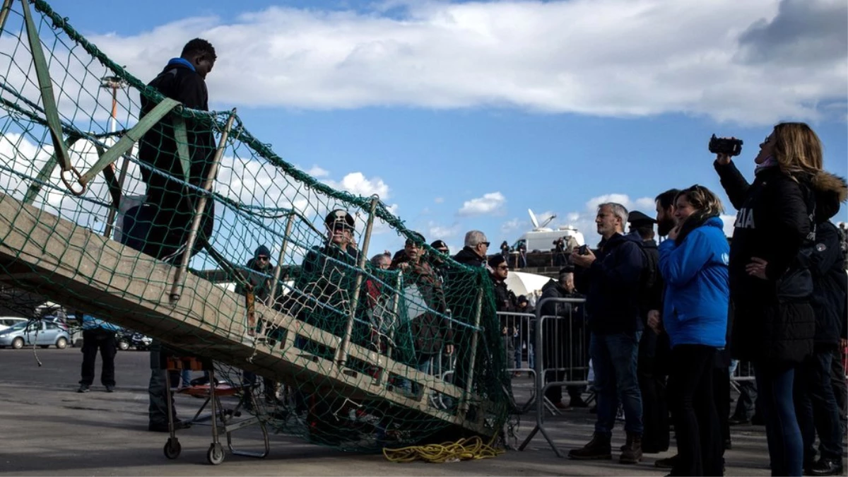 İtalya\'da \'göçmen kurtarmayı cezalandıran\' kararnameye BM Mülteciler Ajansı\'ndan tepki