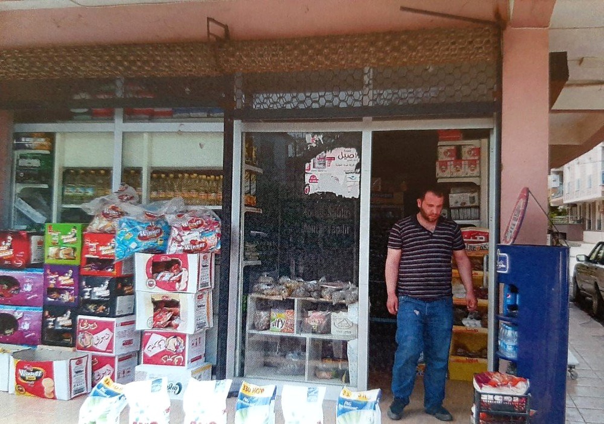 İzmir\'de ruhsatsız çalışan sığınmacıların dükkanları kapatıldı