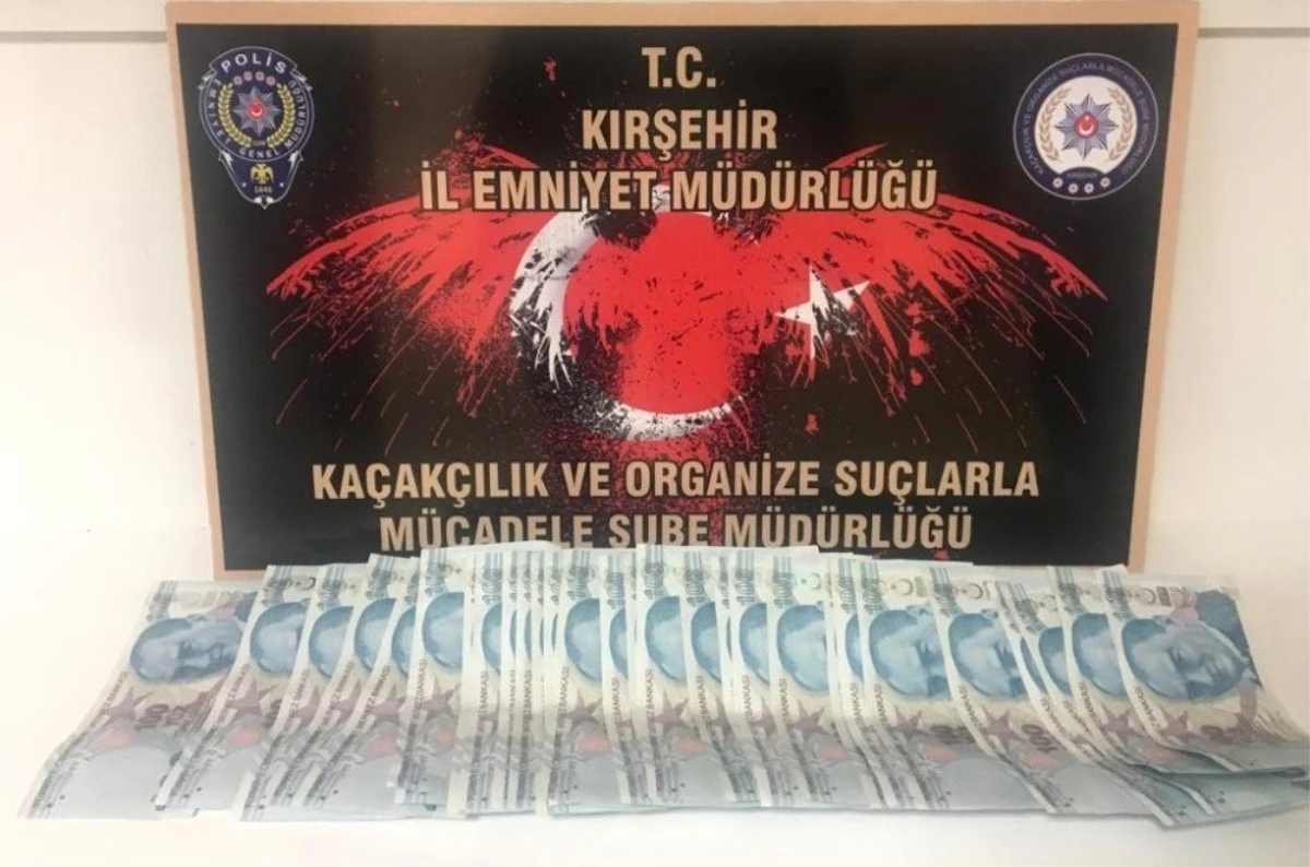 Kırşehir\'de polis, yol uygulamasında sahte para ele geçirdi