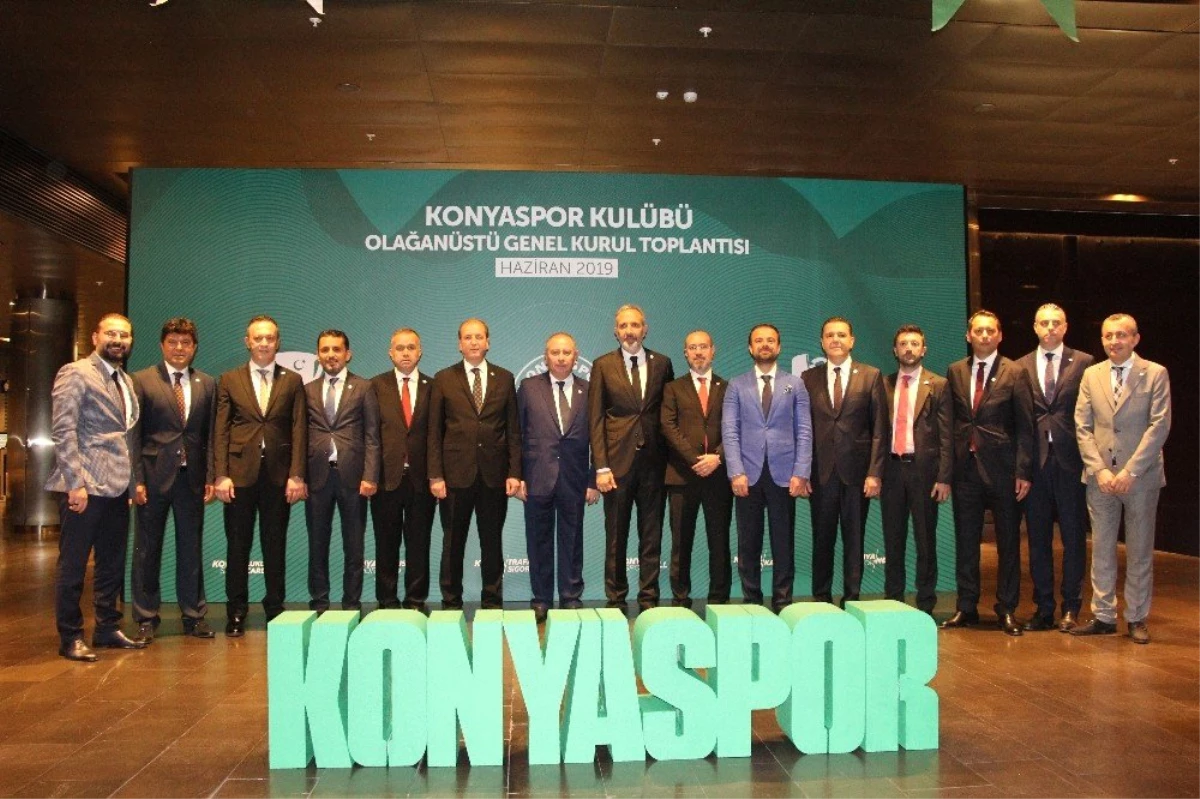 Konyaspor\'da başkan Hilmi Kulluk güven tazeledi