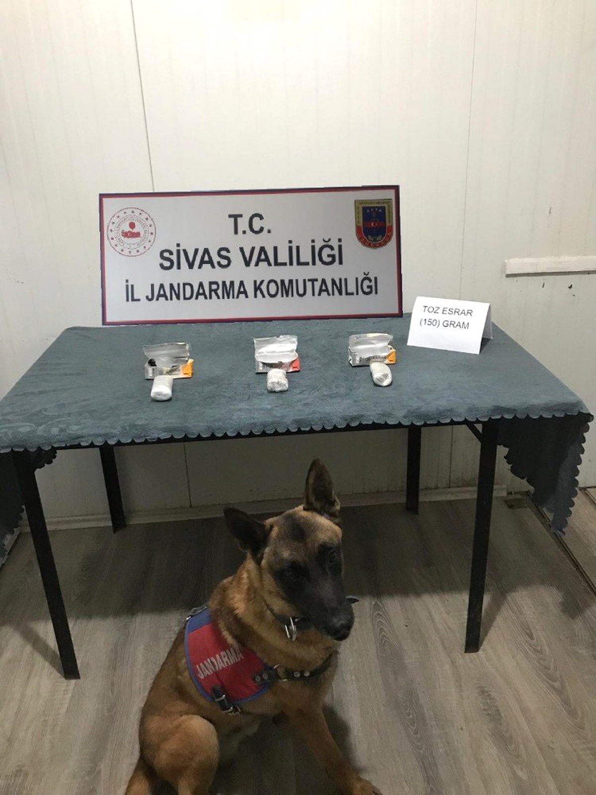 Meyve suyu paketlerinden uyuşturucu çıktı