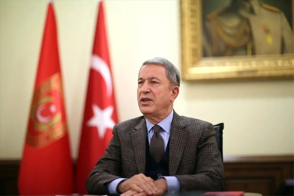 Milli Savunma Bakanı Hulusi Akar o mektubu değerlendirdi