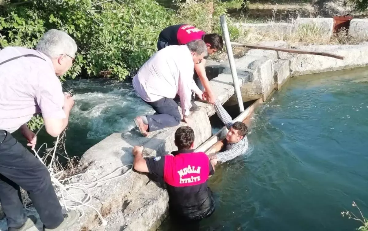 Sulama kanalının düştü