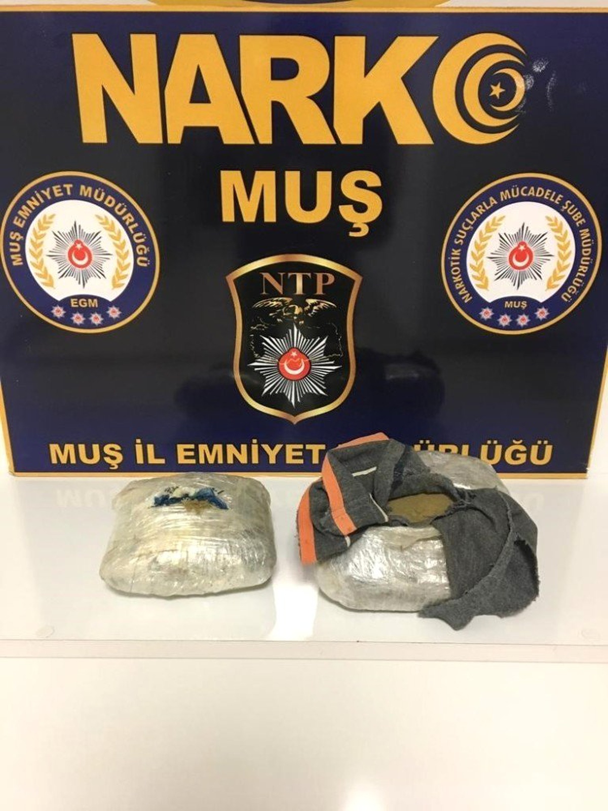 Uyuşturucu ticareti yapan 20 kişi gözaltına alındı