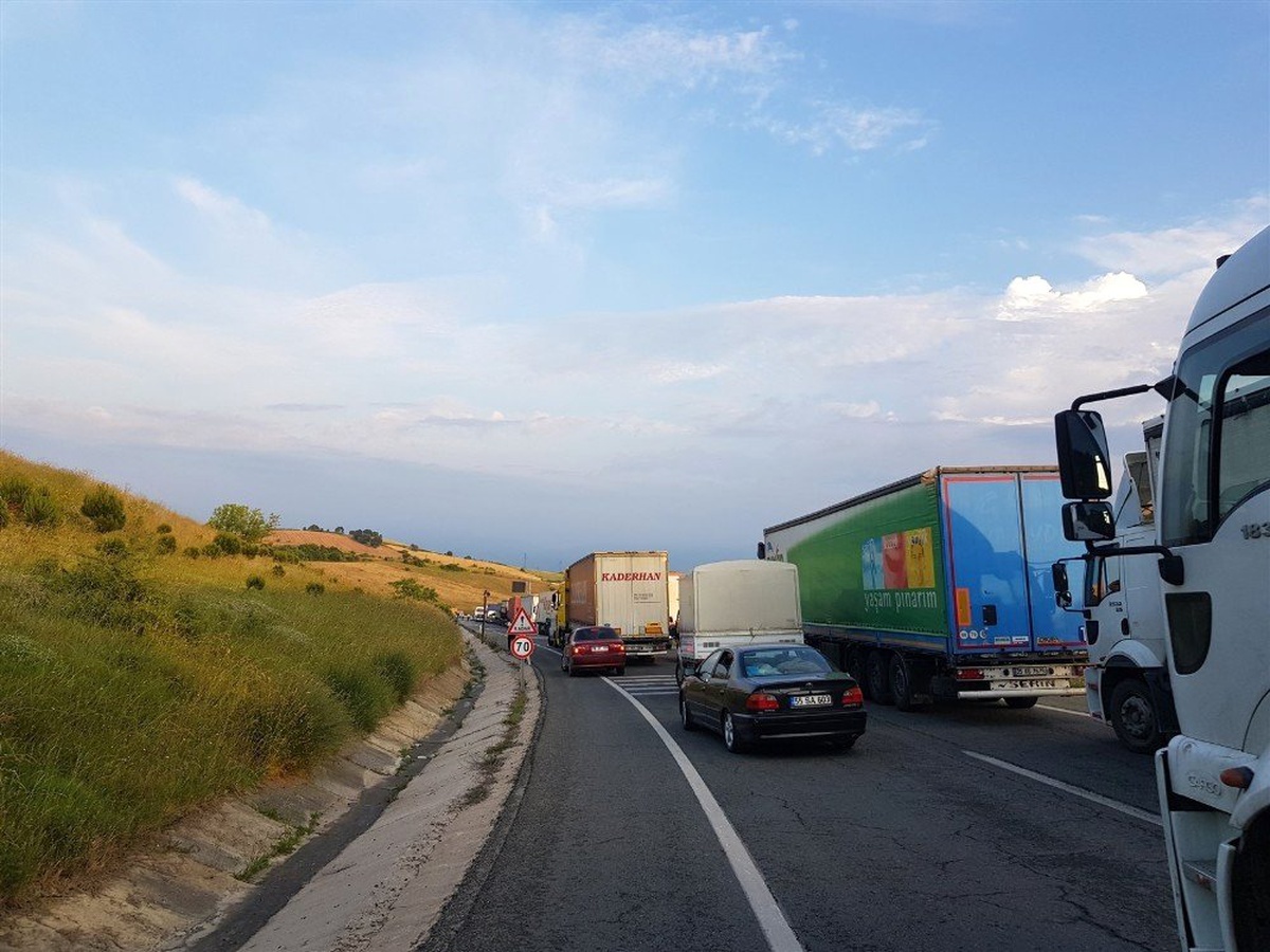 Yağmur Yalova-Bursa yolunda kazaya neden oldu: 1 yaralı