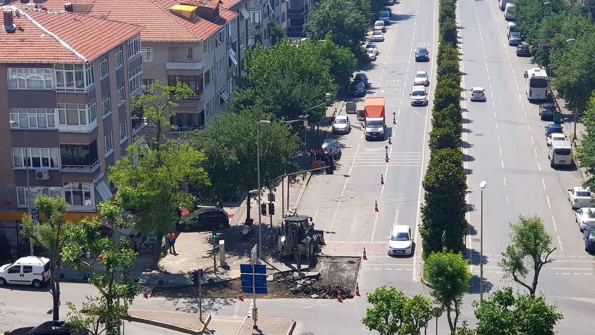 Bahçelievler Belediyesi\'nden vatandaşı rahatsız eden Pazar sürprizi