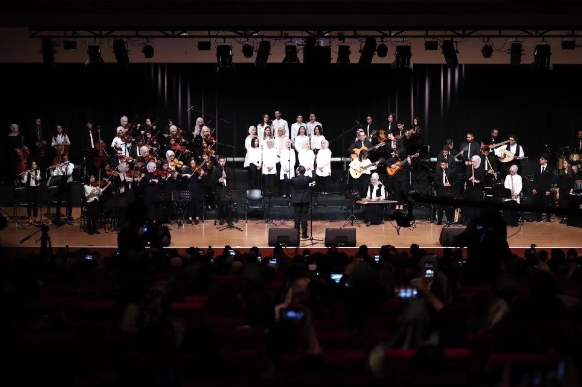 Başakşehir Müzik Akademisi Orkestrası\'nın yıl sonu konserine yoğun ilgi