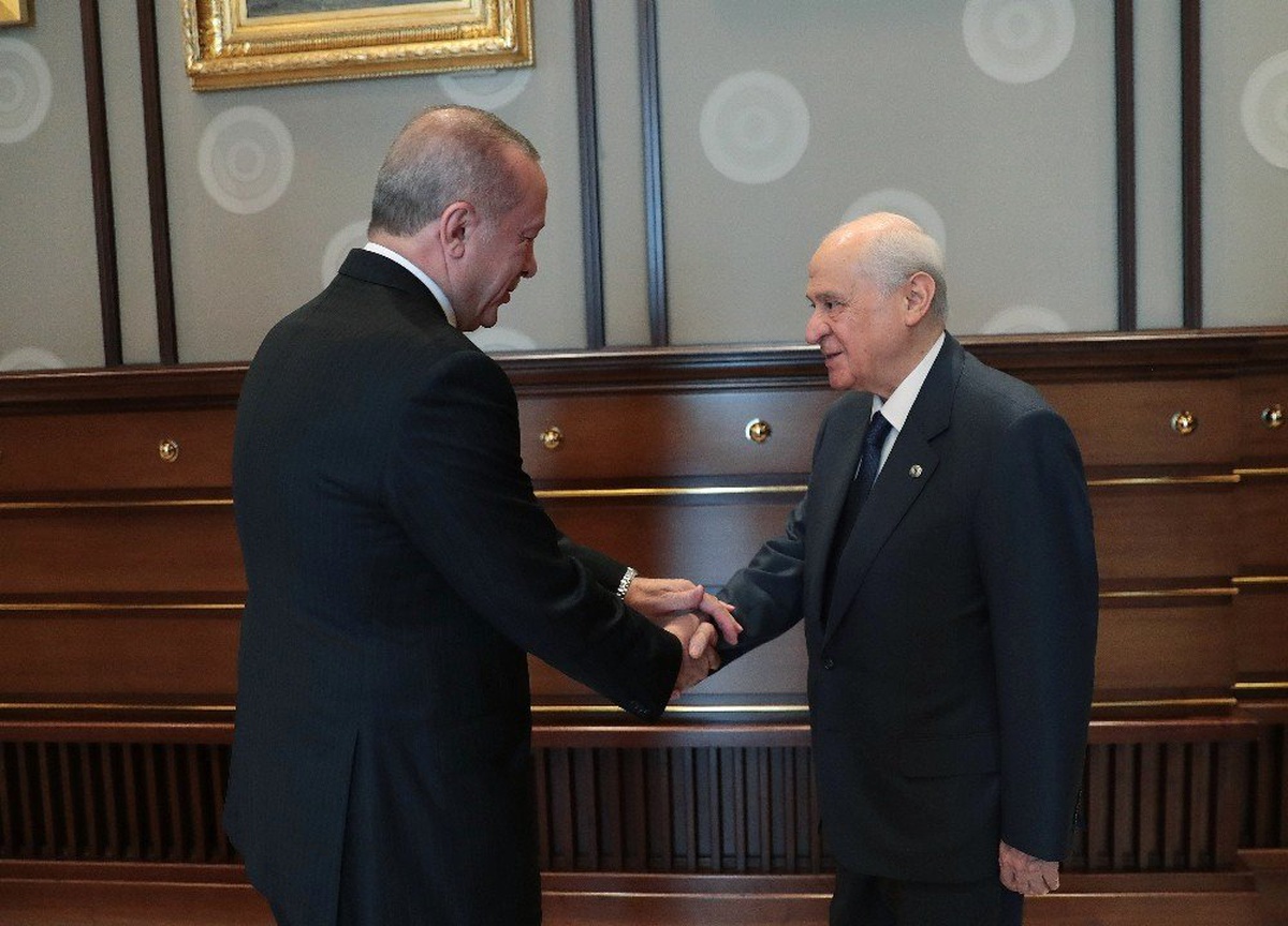 Cumhurbaşkanı Recep Tayyip Erdoğan, MHP Genel Başkanı Devlet Bahçeli\'yi Cumhurbaşkanlığı...