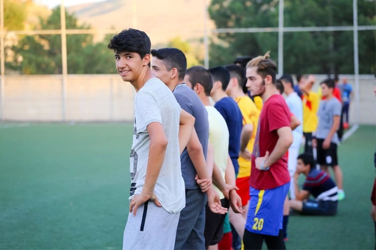 Evkur Yeni Malatyaspor futbolcu seçmesi yapacak
