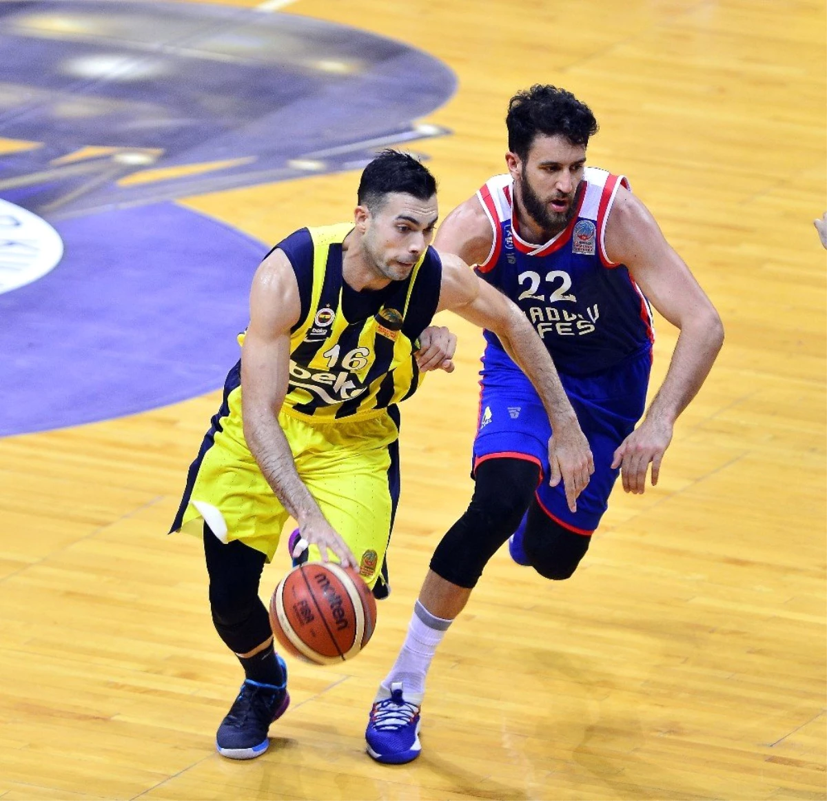 Fenerbahçe taraftarından Kostas Sloukas\'a destek