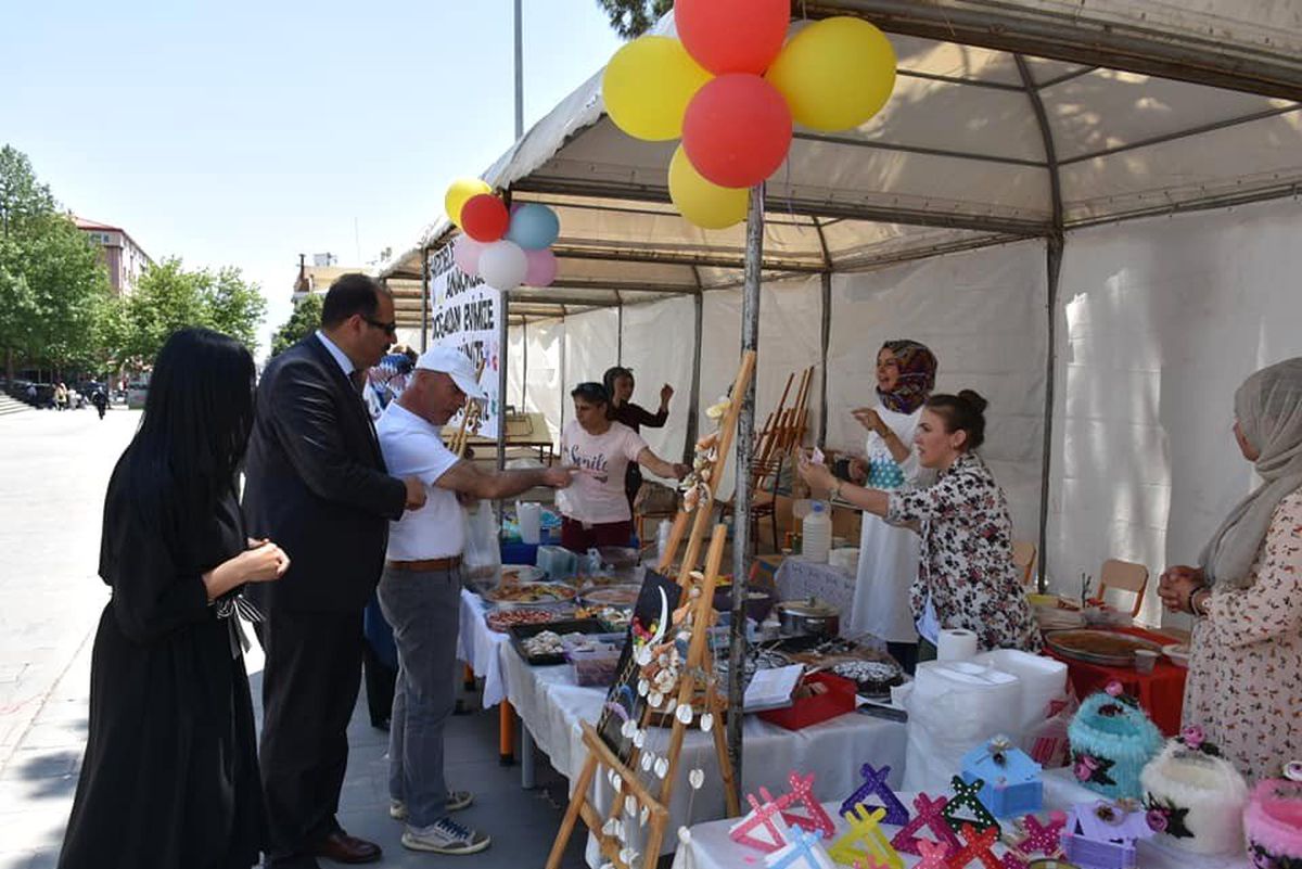 Kardelen Anaokulunda kermes