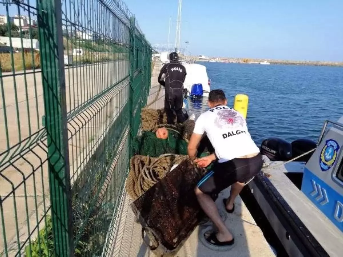 Marmara Denizi\'nde trol ağları ele geçirildi