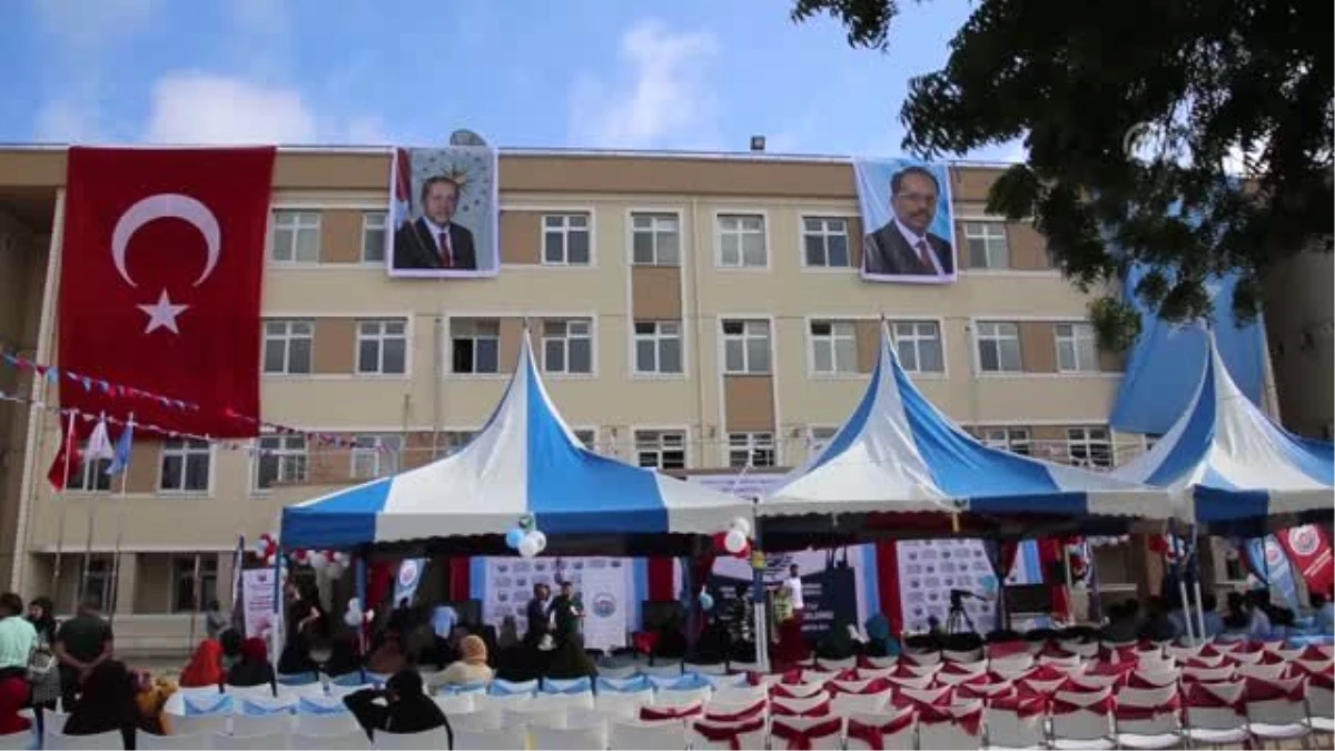 Recep Tayyip Erdoğan Sağlık Hizmetleri Meslek Yüksek Okulu\'nda mezuniyet programı