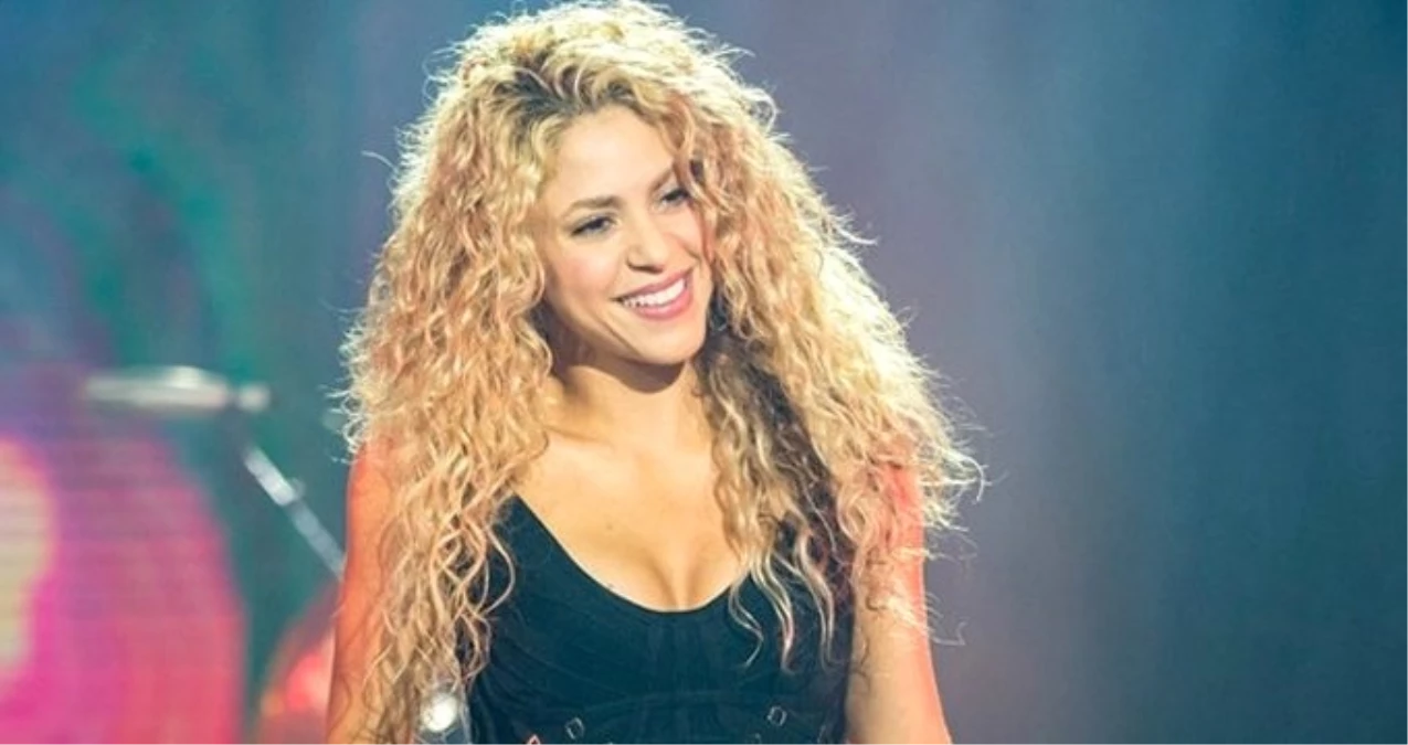 Shakira, pembe bikinili videosuyla takipçilerini mest etti!