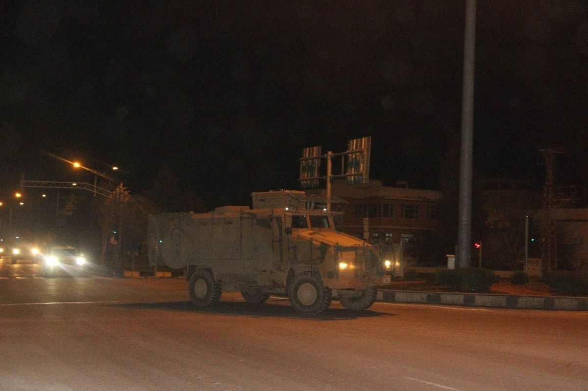 Suriye sınırına askeri araç takviyesi