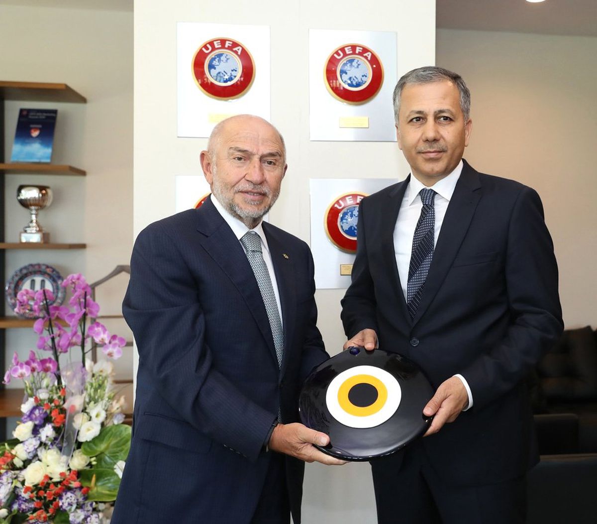 Vali Yerlikaya\'dan Nihat Özdemir\'e ziyaret