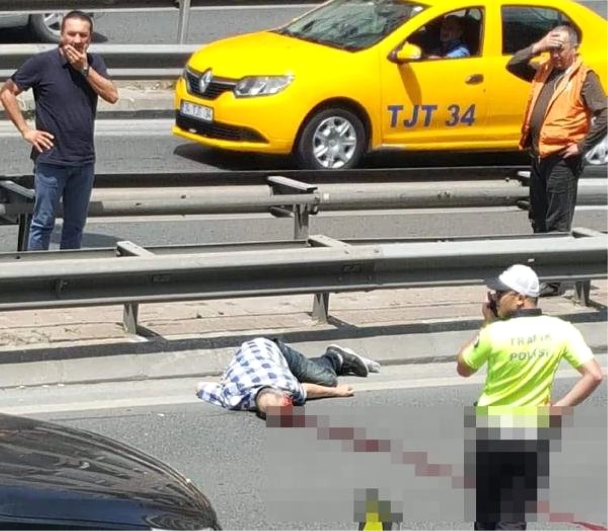 Beşiktaş\'ta otomobilin çarptığı yaya ağır yaralandı