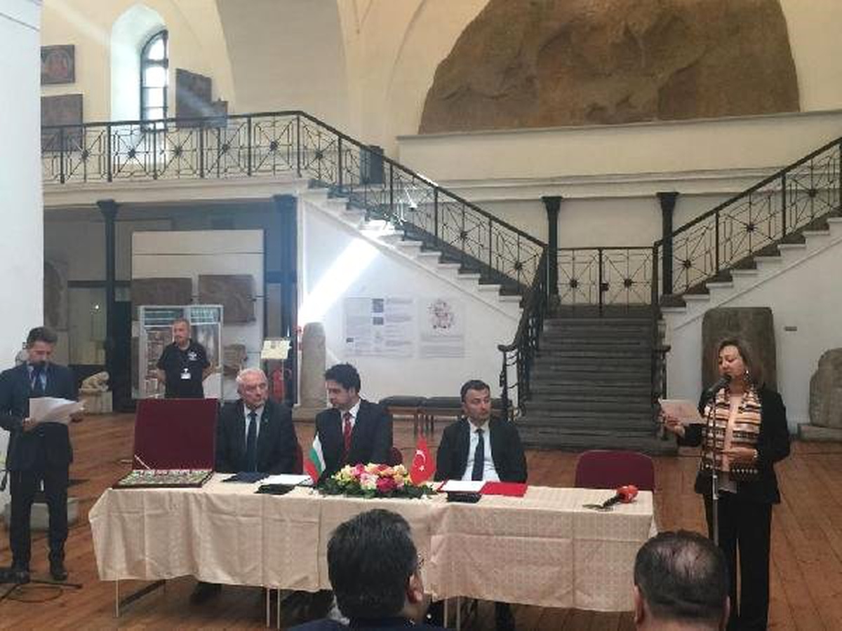 Bulgaristan, 63 tarihi eseri Türkiye\'ye iade etti