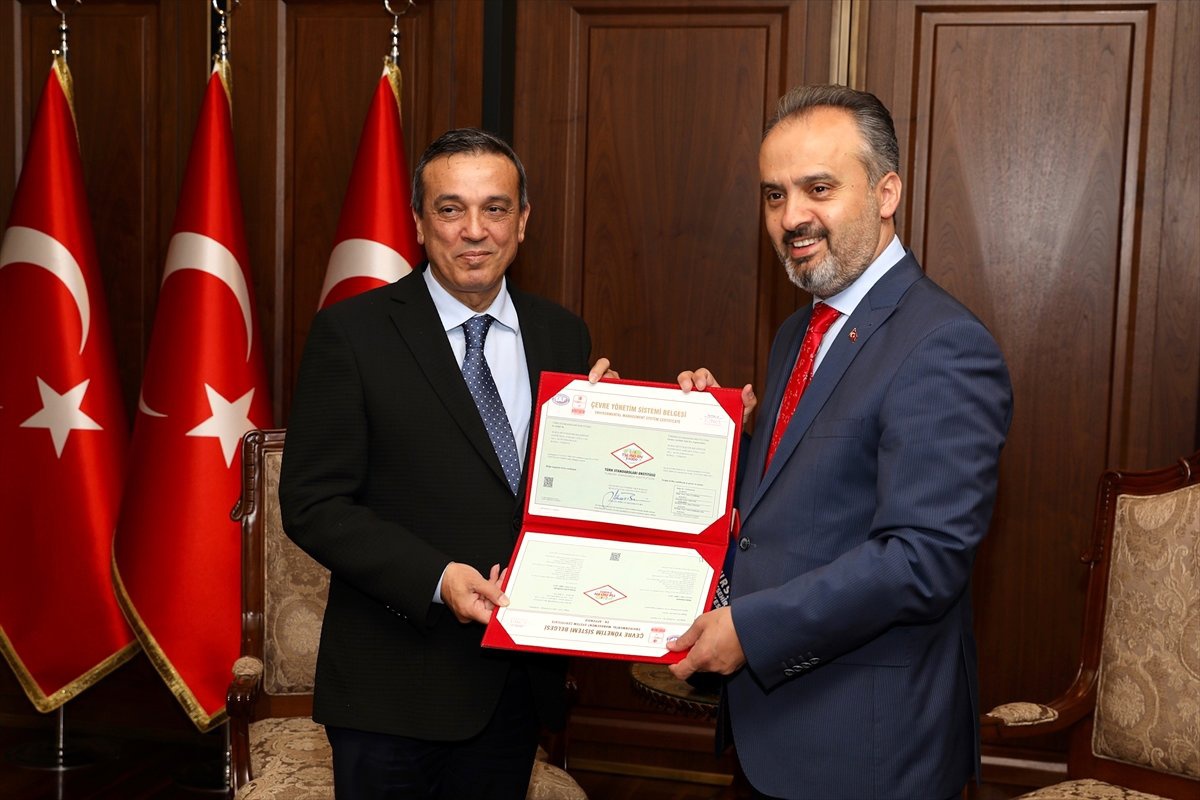 Bursa Büyükşehir Belediyesine "TSE Çevre Yönetim Sistemi" belgesi
