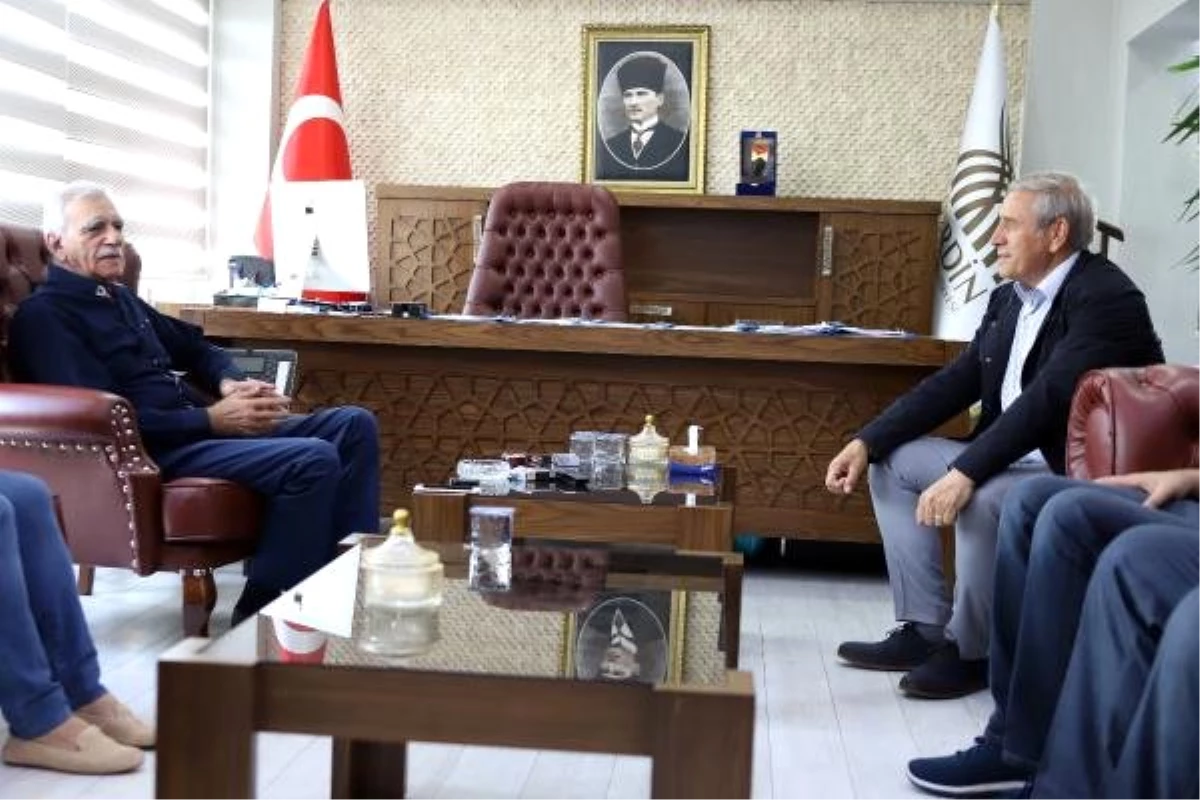 CHP\'li Kaya\'dan Mardin\'de HDP\'li eş başkanlara ziyaret