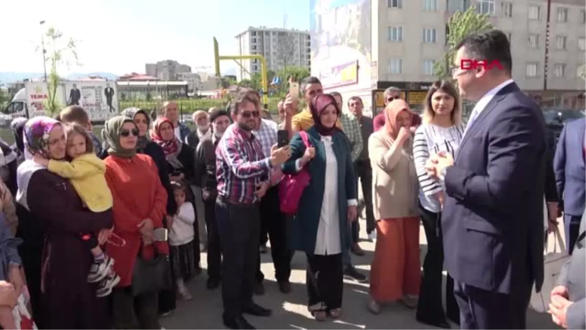 ERZURUM Vali önce velileri uyardı, sonra karne dağıttı